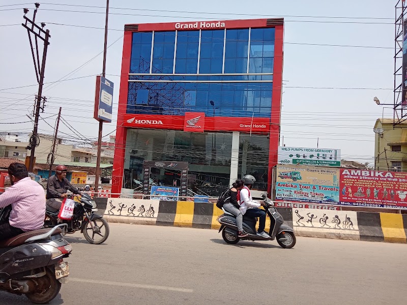 Grand Honda - Two Wheeler Showroom in Raipur