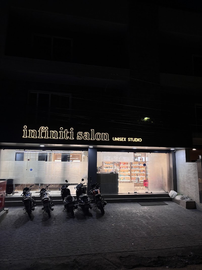 Infiniti Salon - Salon in Raipur