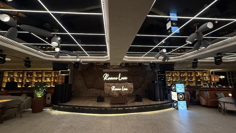 Romeo Lane - Restaurants in Raipur